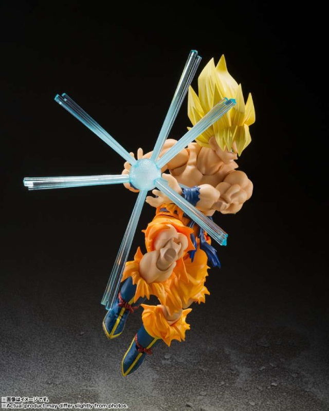 dragon-ball-z-son-goku-legendary-super-saiyan-shf-pose-8