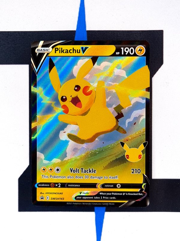   pokemon-karten-pikachu-v-celebrations-swsh-143-englisch