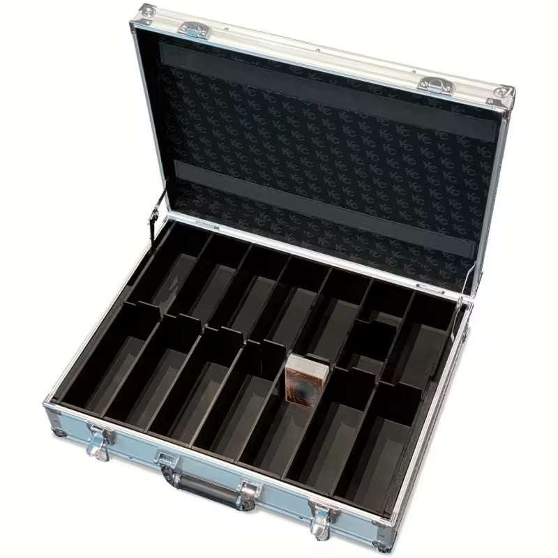 yu-gi-oh-25th-anniversary-ultimate-kaiba-set-platz-im-koffer